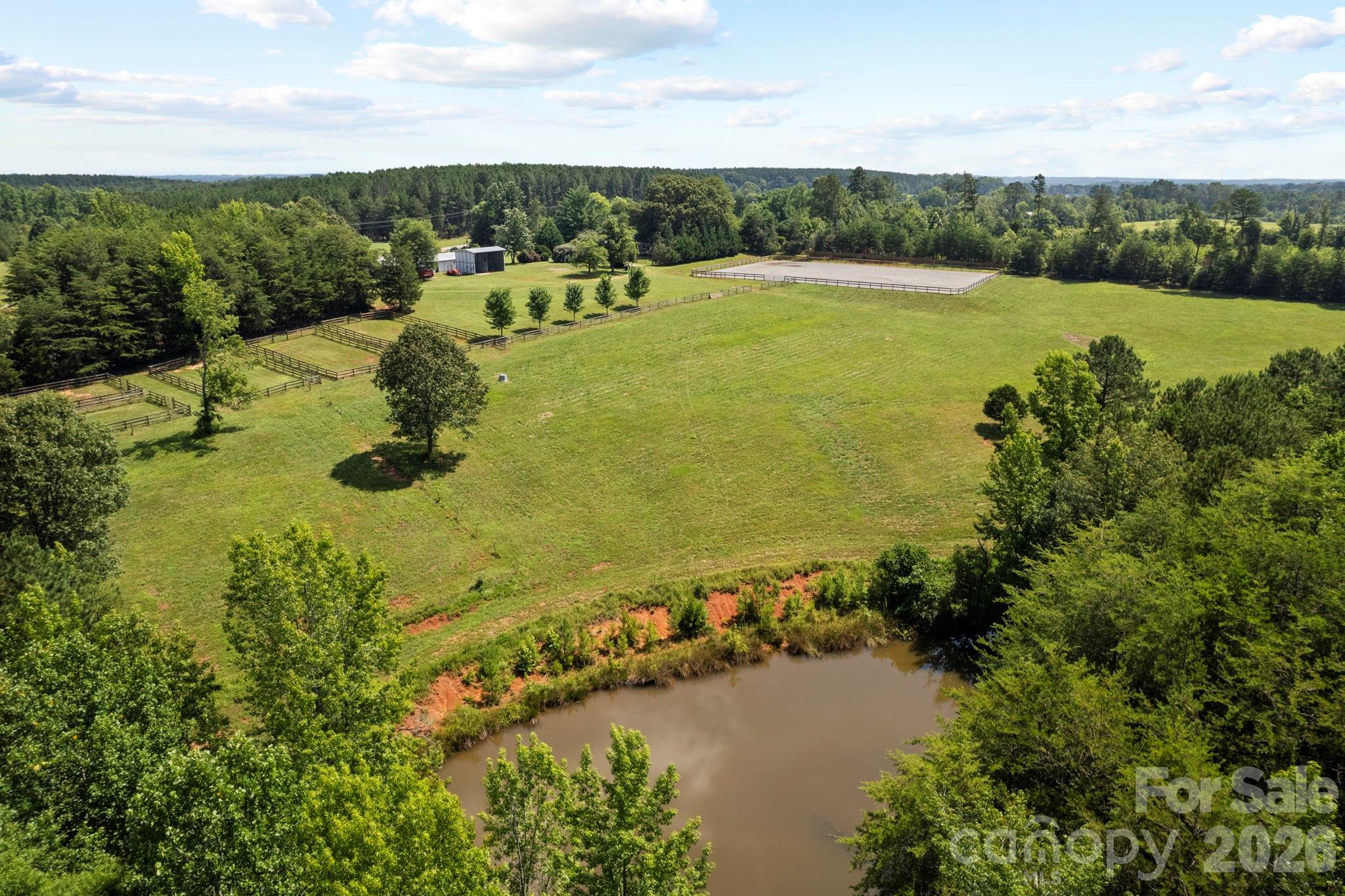 1896 E Green Creek Drive — Tryon