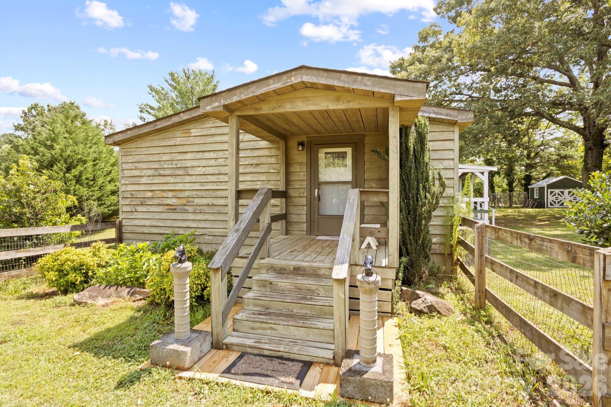 1896 E Green Creek Drive — Tryon