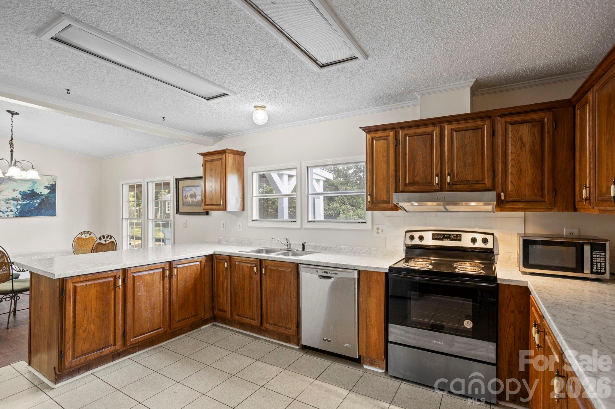1896 E Green Creek Drive — Tryon