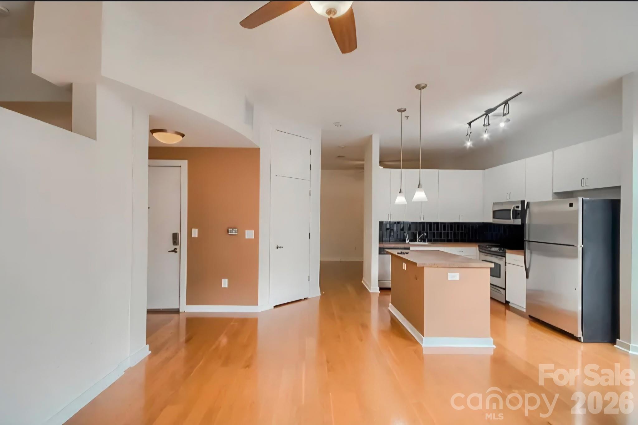 525 E 6th Street #222 — Charlotte