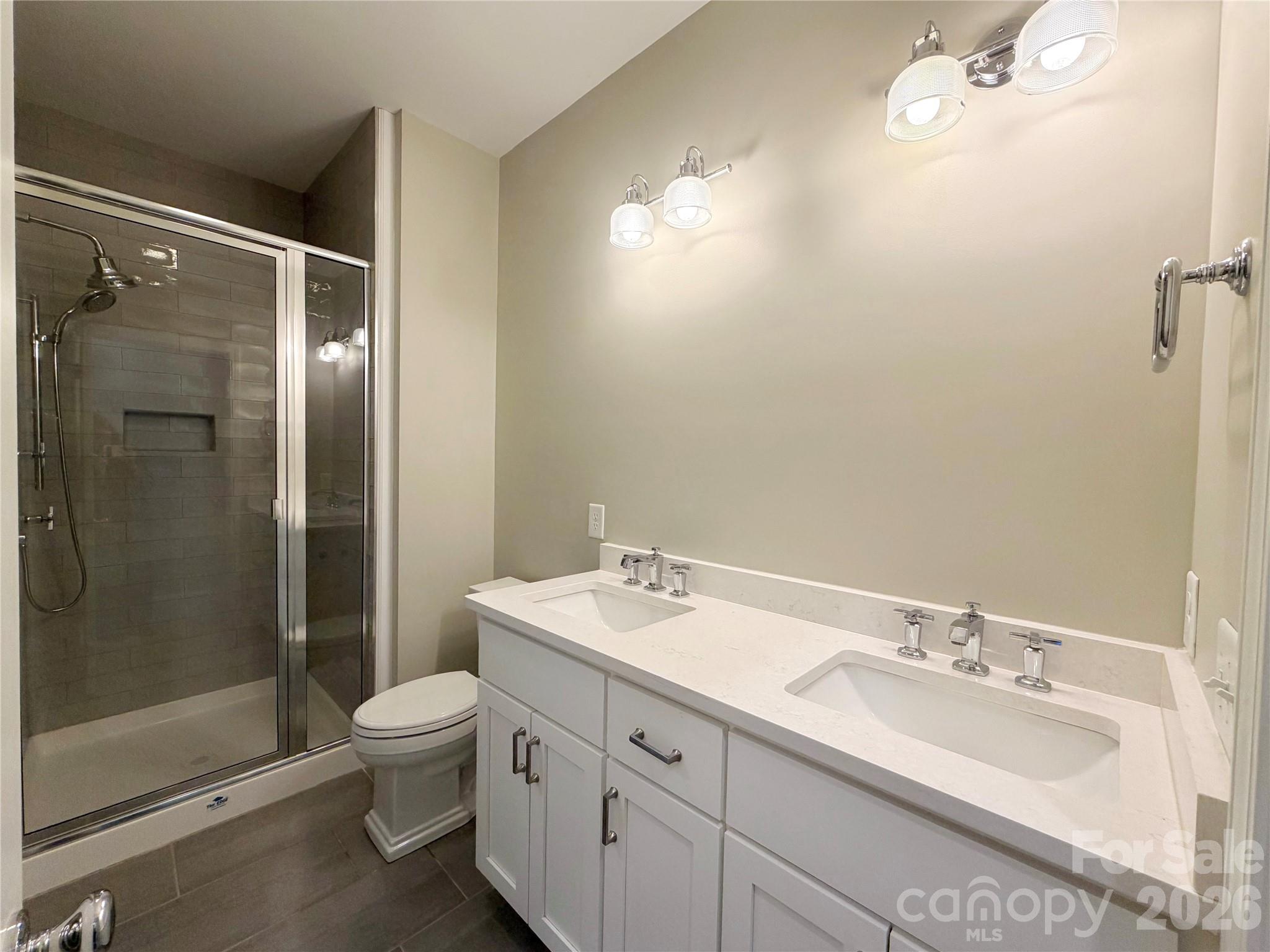 229 W G Street — Kannapolis