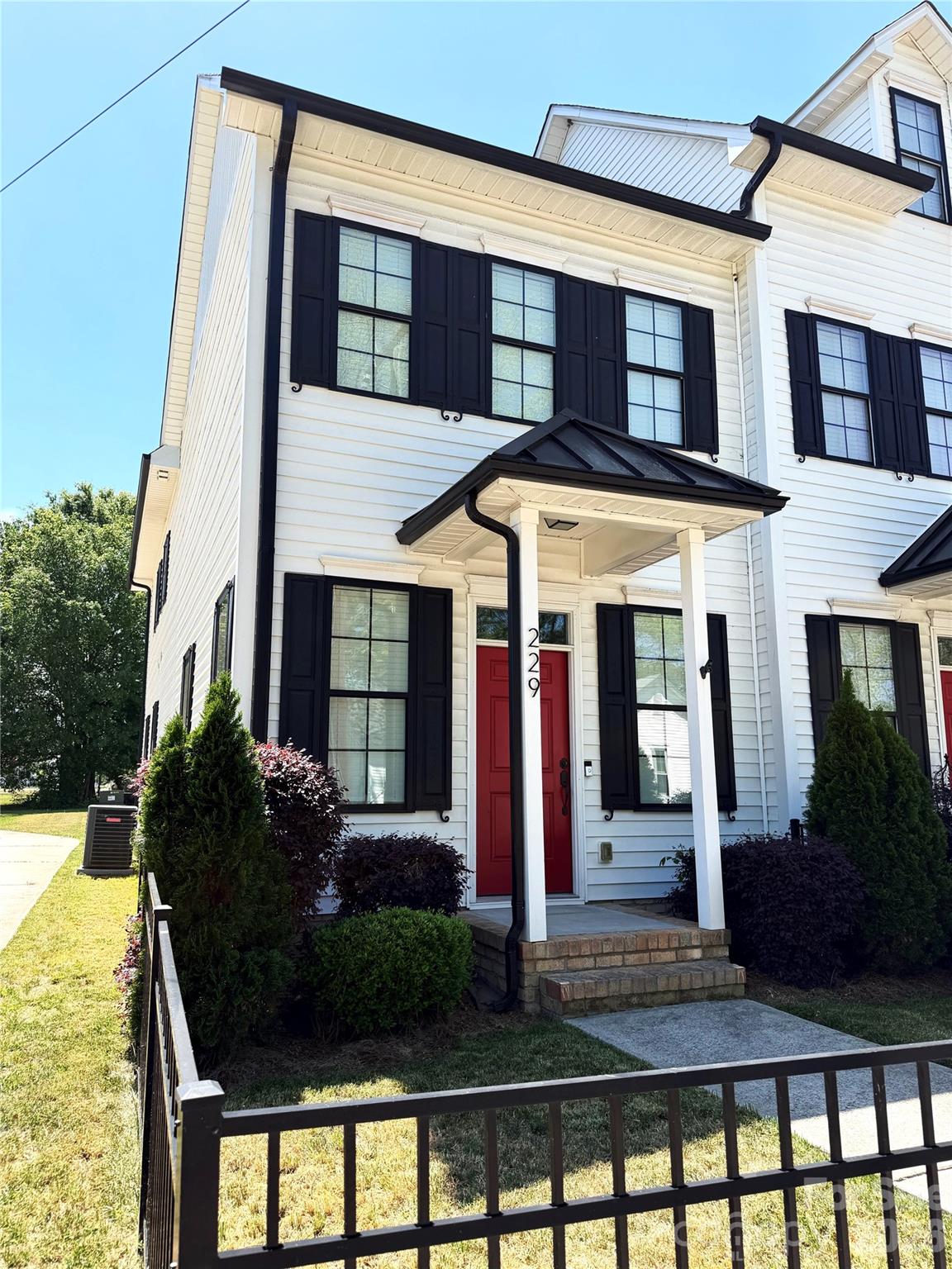 229 W G Street — Kannapolis