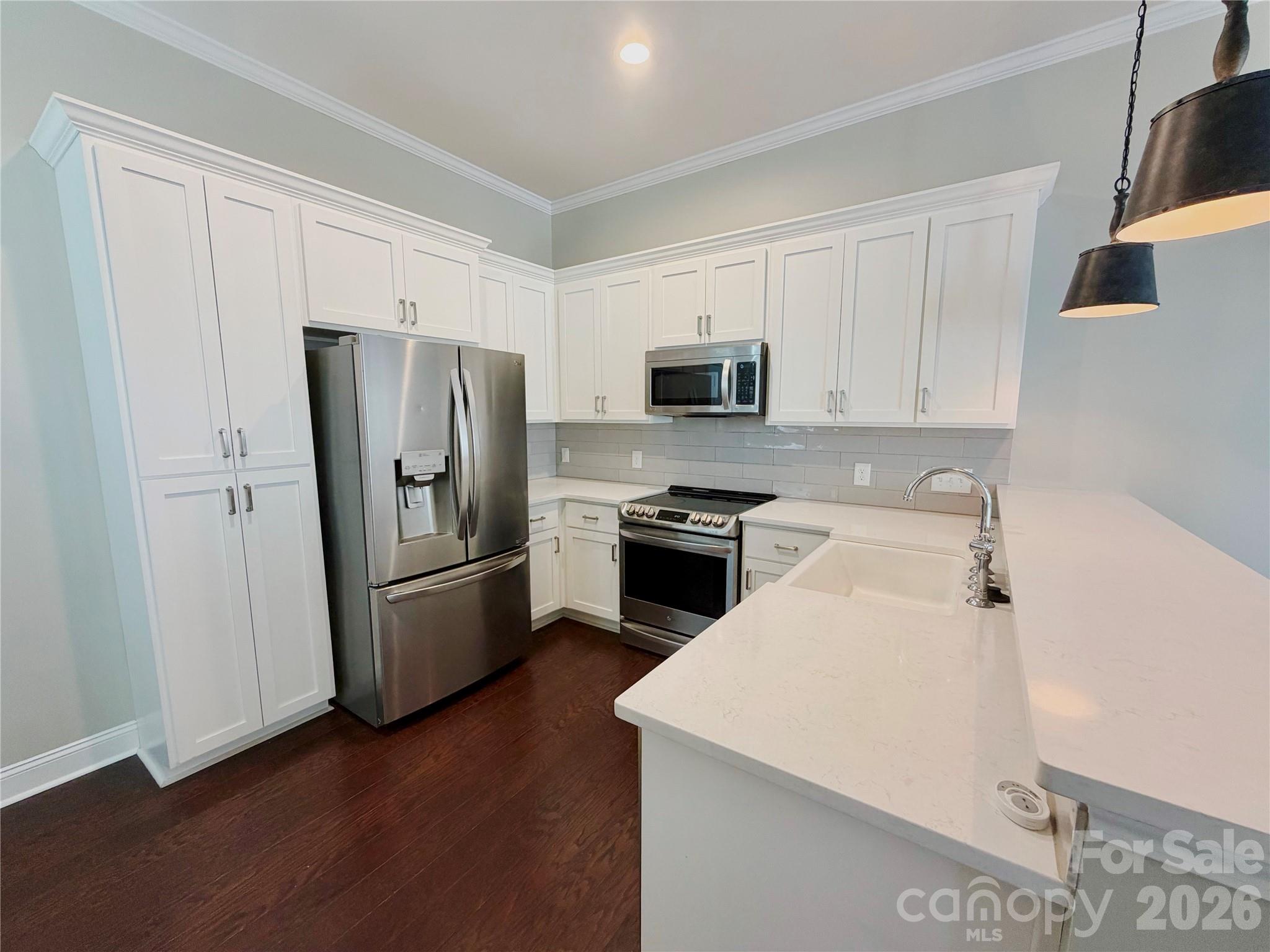 229 W G Street — Kannapolis