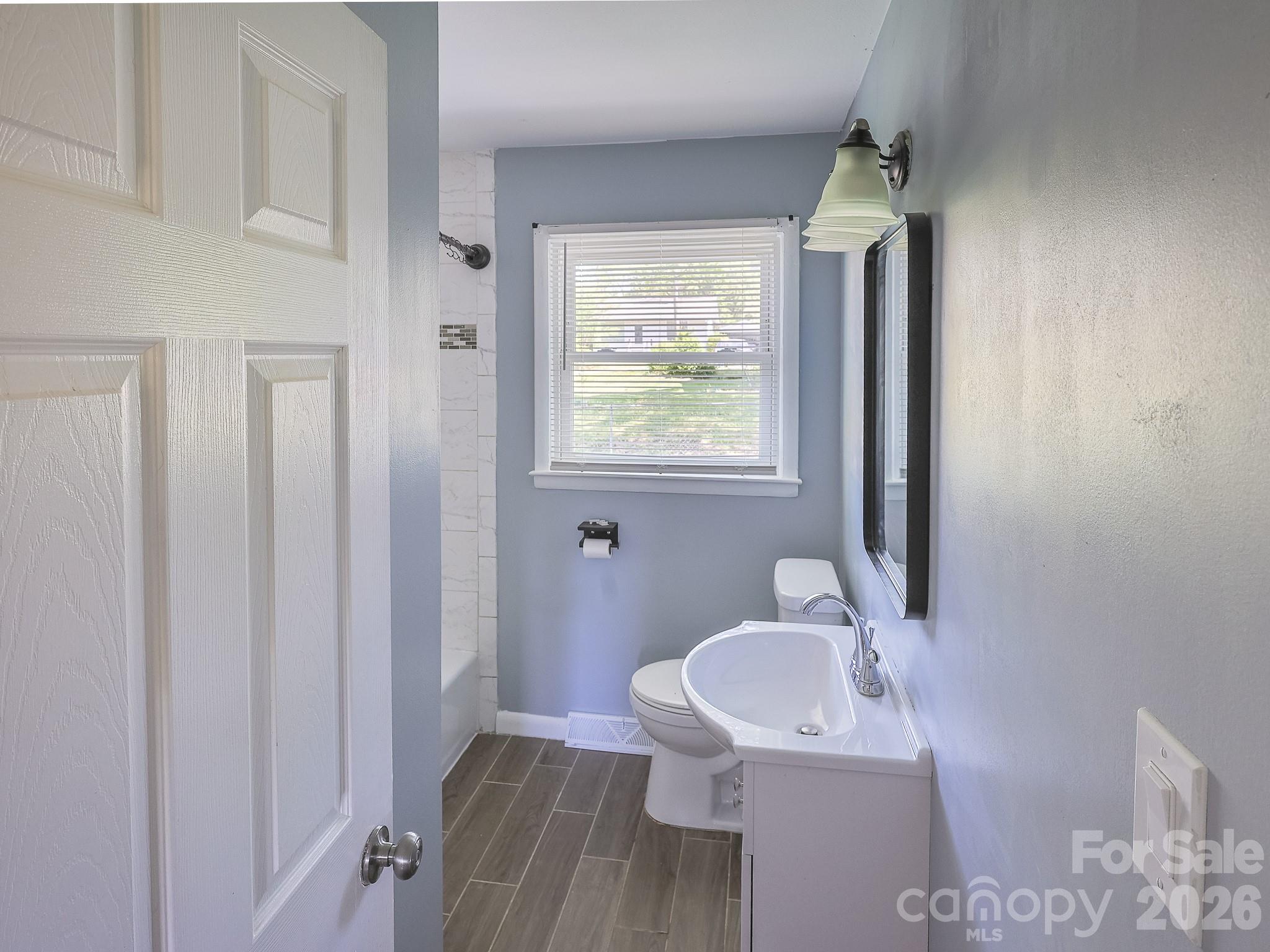40 Oakley Road — Asheville
