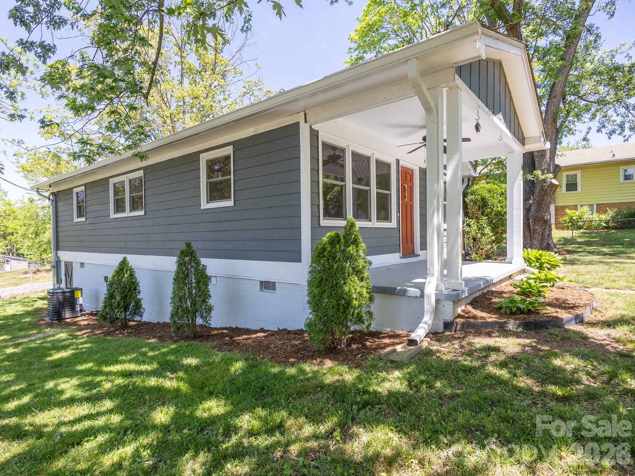 40 Oakley Road — Asheville