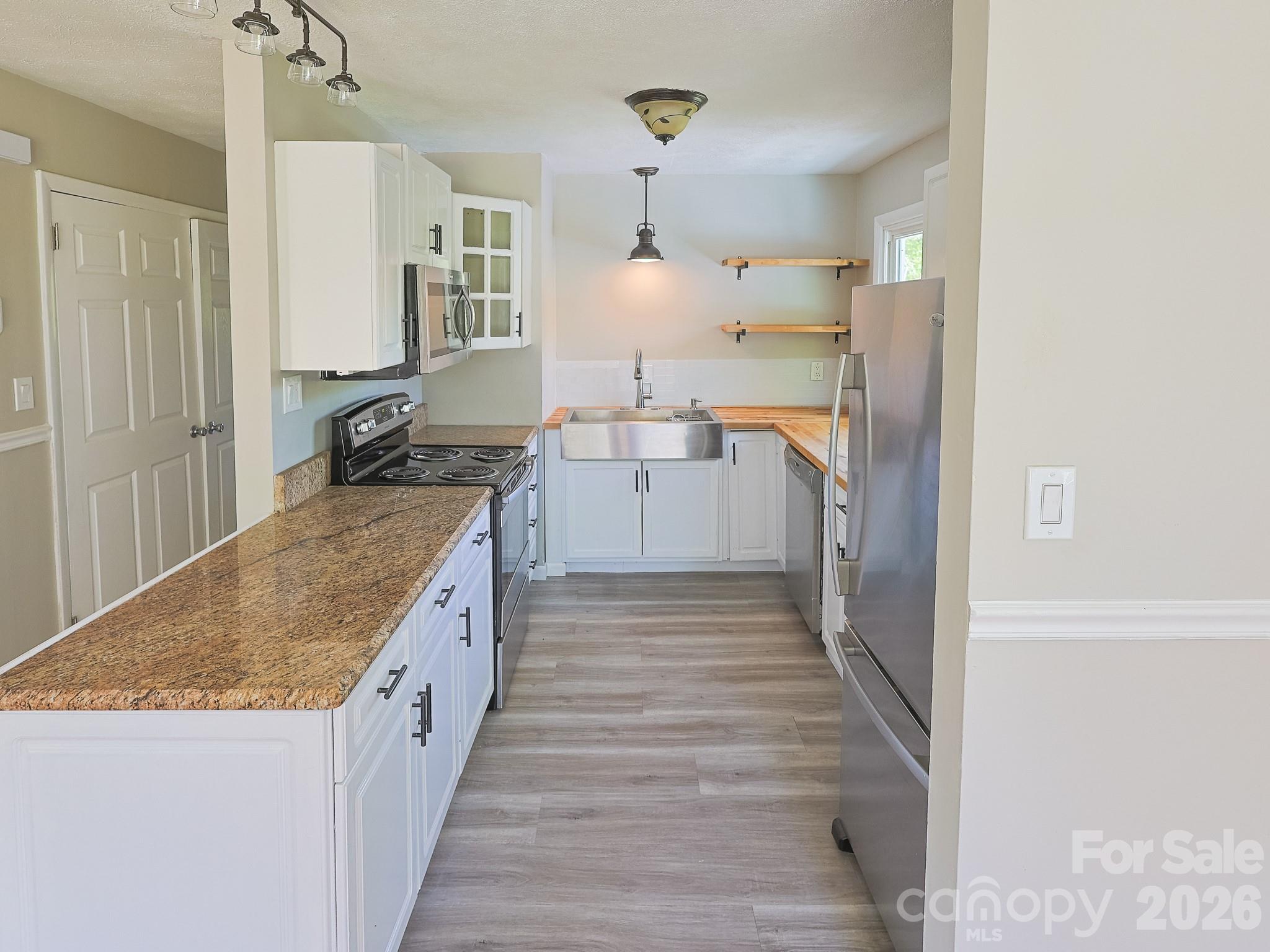 40 Oakley Road — Asheville