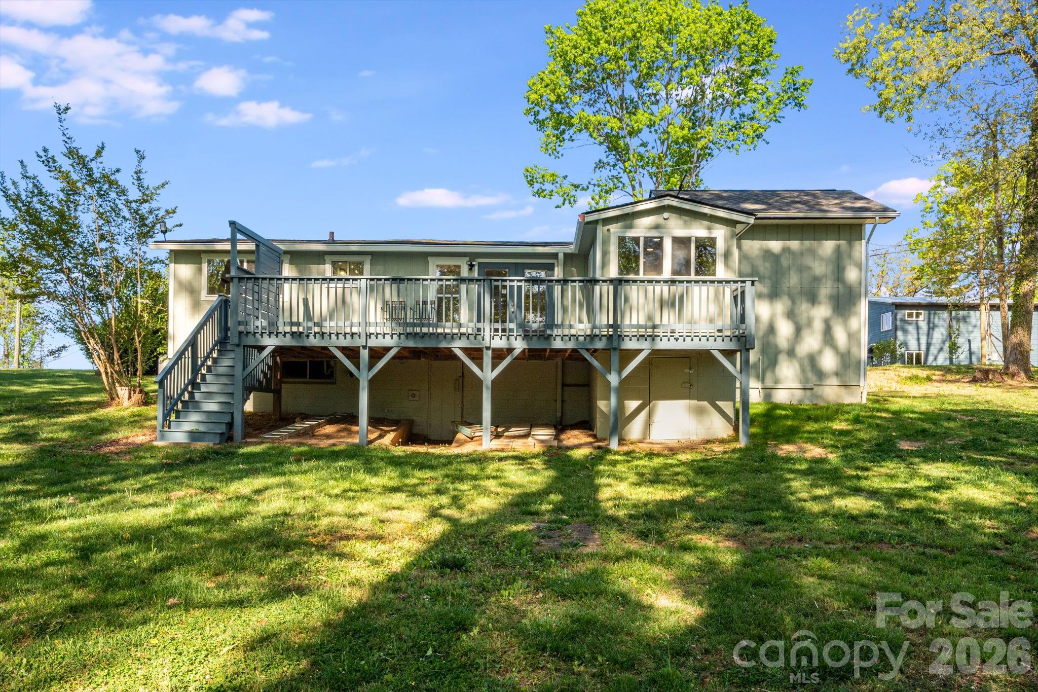 21 Oak Hill Drive — Asheville