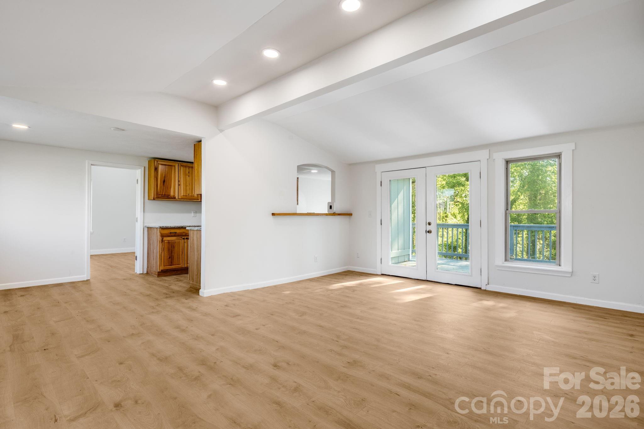 21 Oak Hill Drive — Asheville