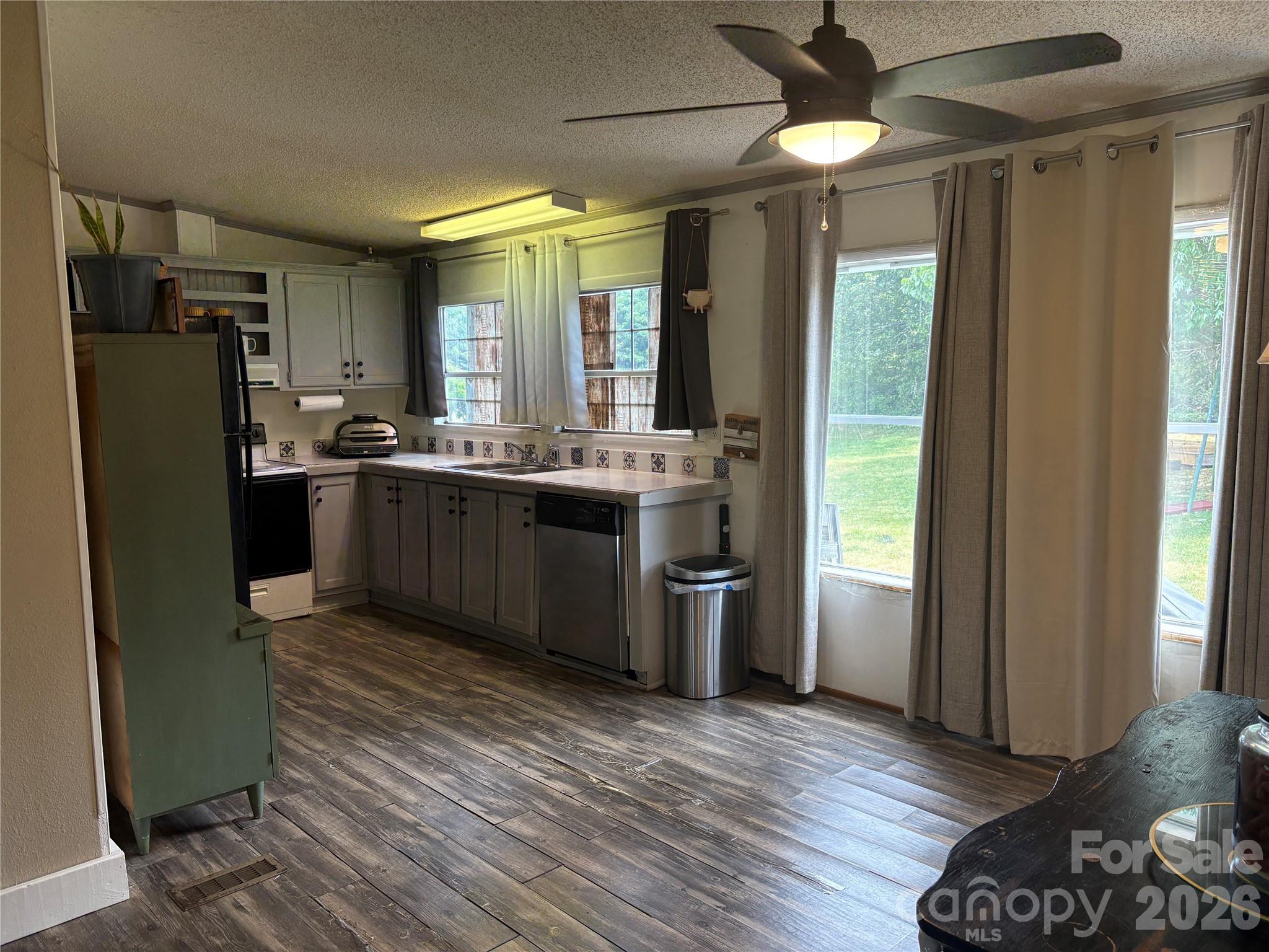 5507 Sandy Creek Court — Newton