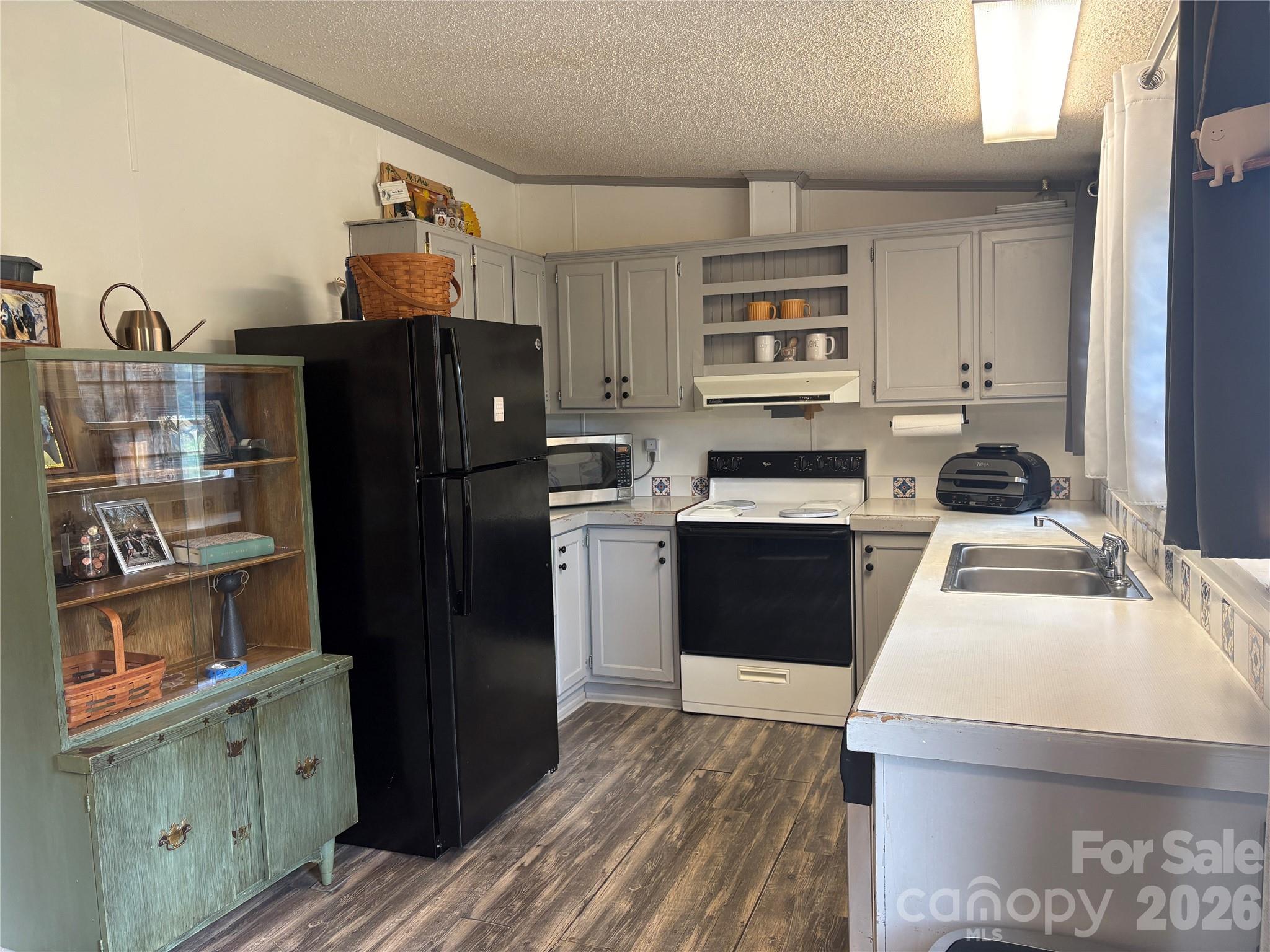 5507 Sandy Creek Court — Newton