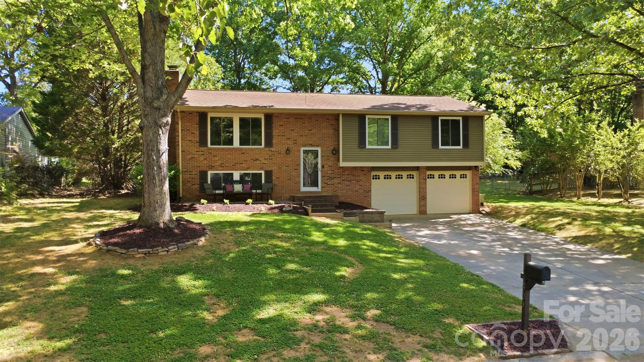 6723 Rollingridge Drive — Charlotte
