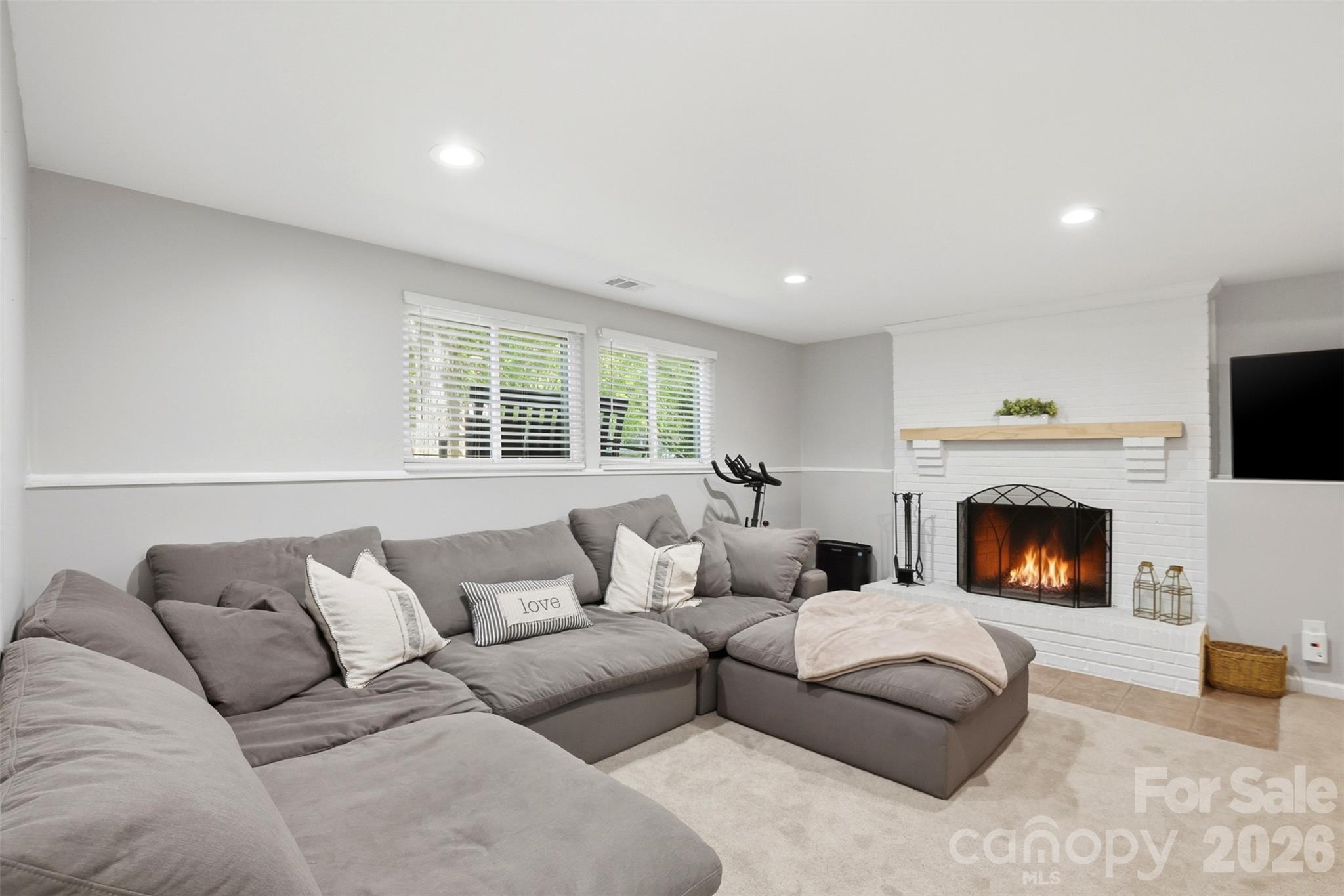6723 Rollingridge Drive — Charlotte