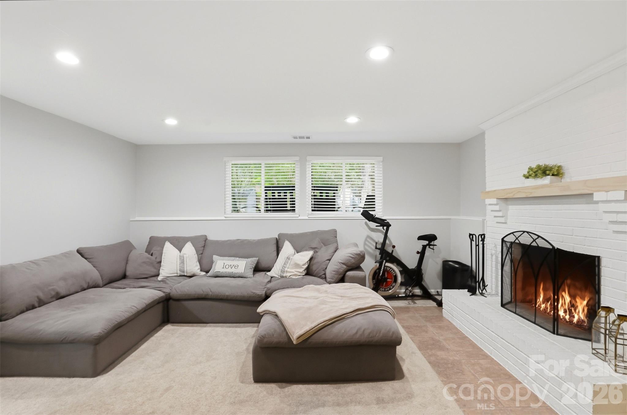 6723 Rollingridge Drive — Charlotte