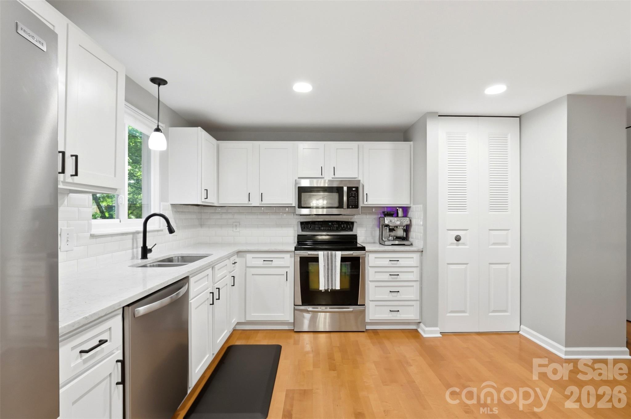 6723 Rollingridge Drive — Charlotte