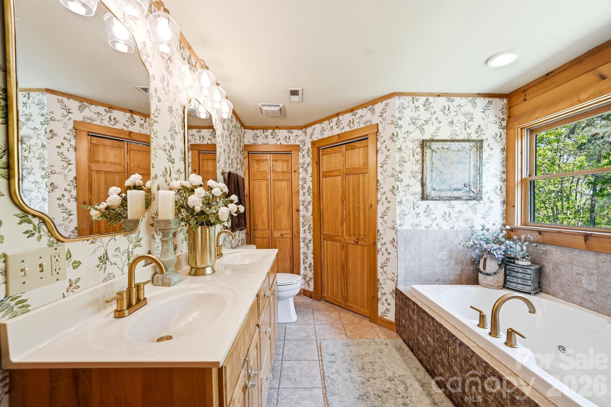 3918 Skyline Drive — Morganton