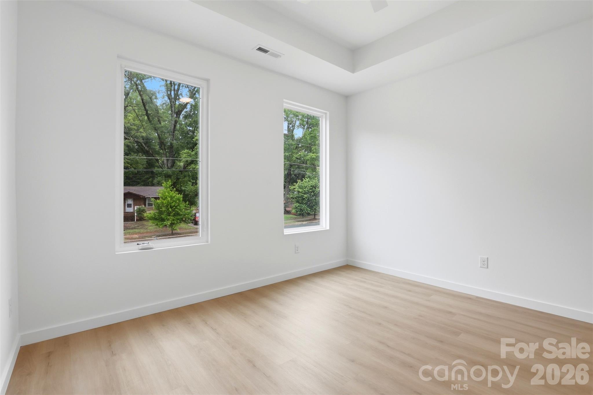 2822 Dogwood Avenue — Charlotte