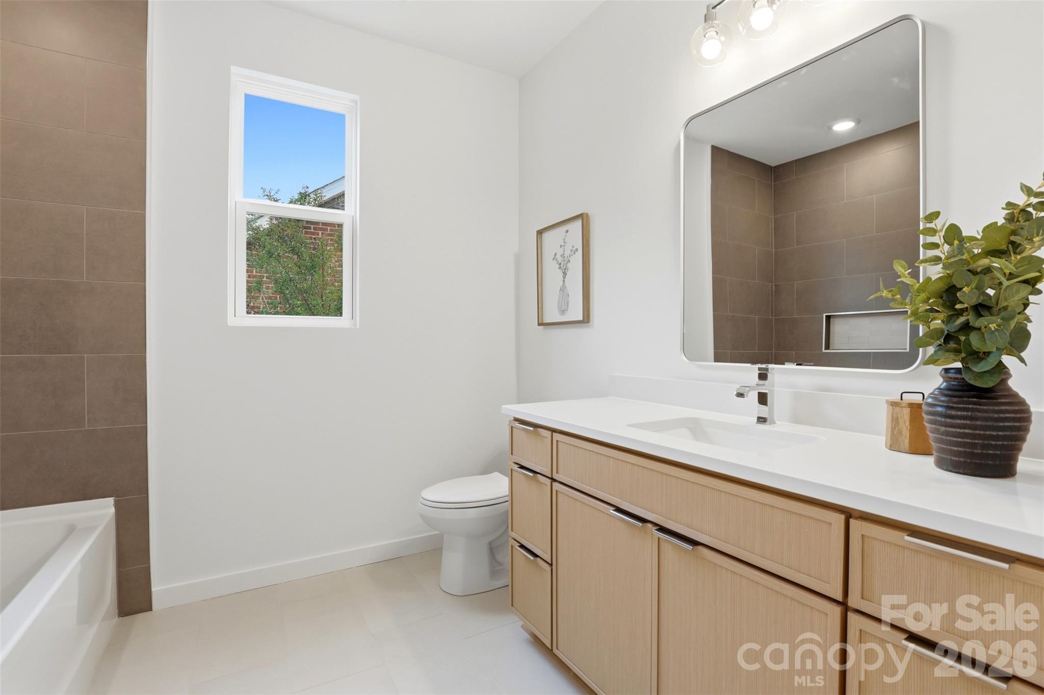 2822 Dogwood Avenue — Charlotte