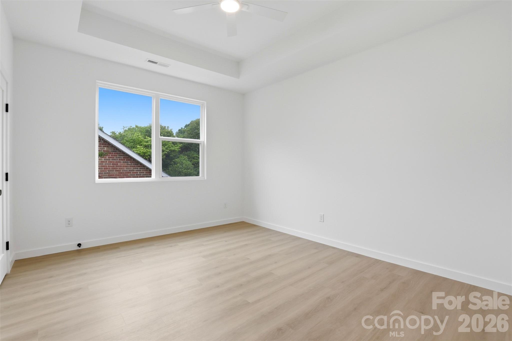 2822 Dogwood Avenue — Charlotte