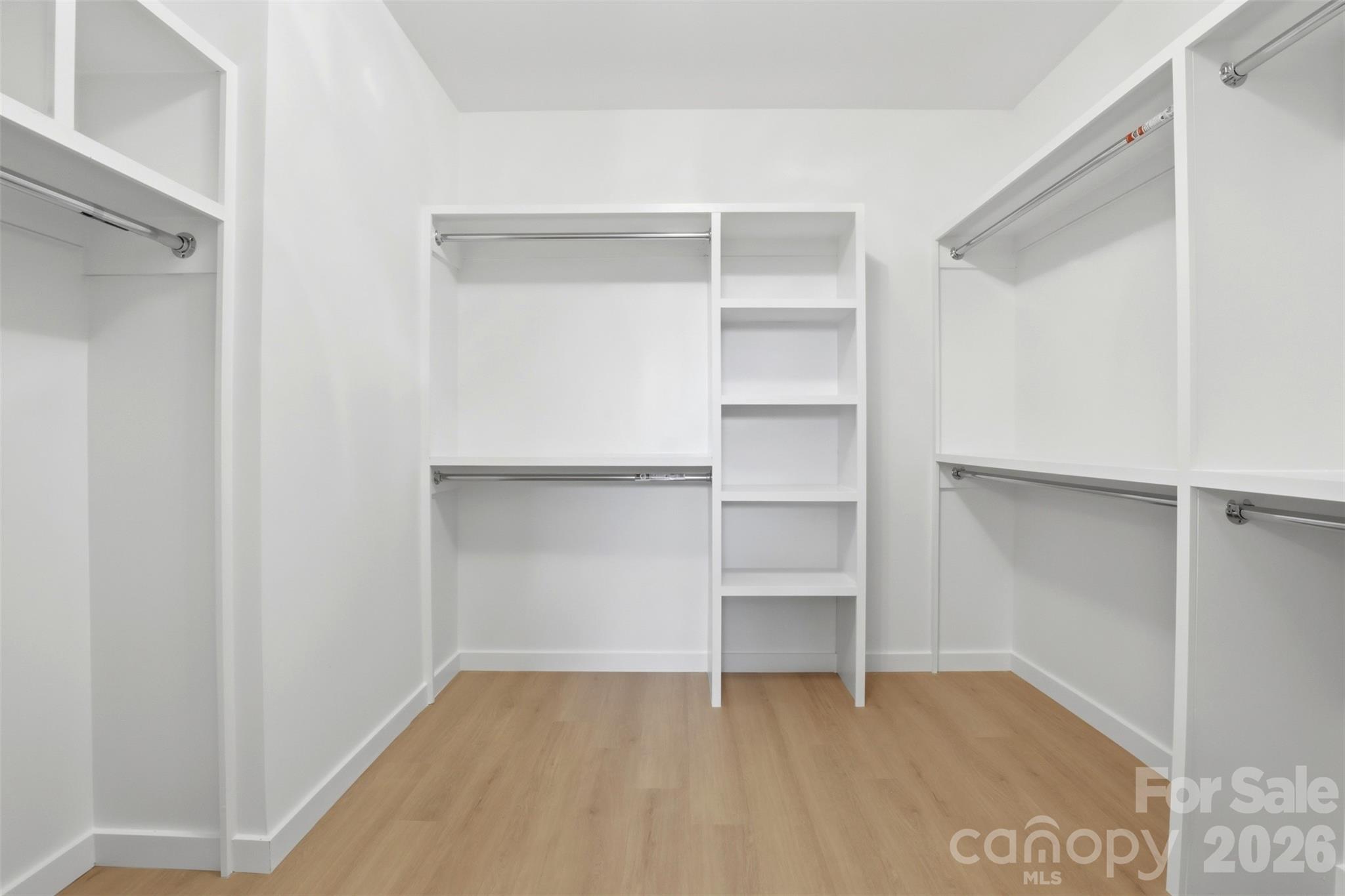 2822 Dogwood Avenue — Charlotte
