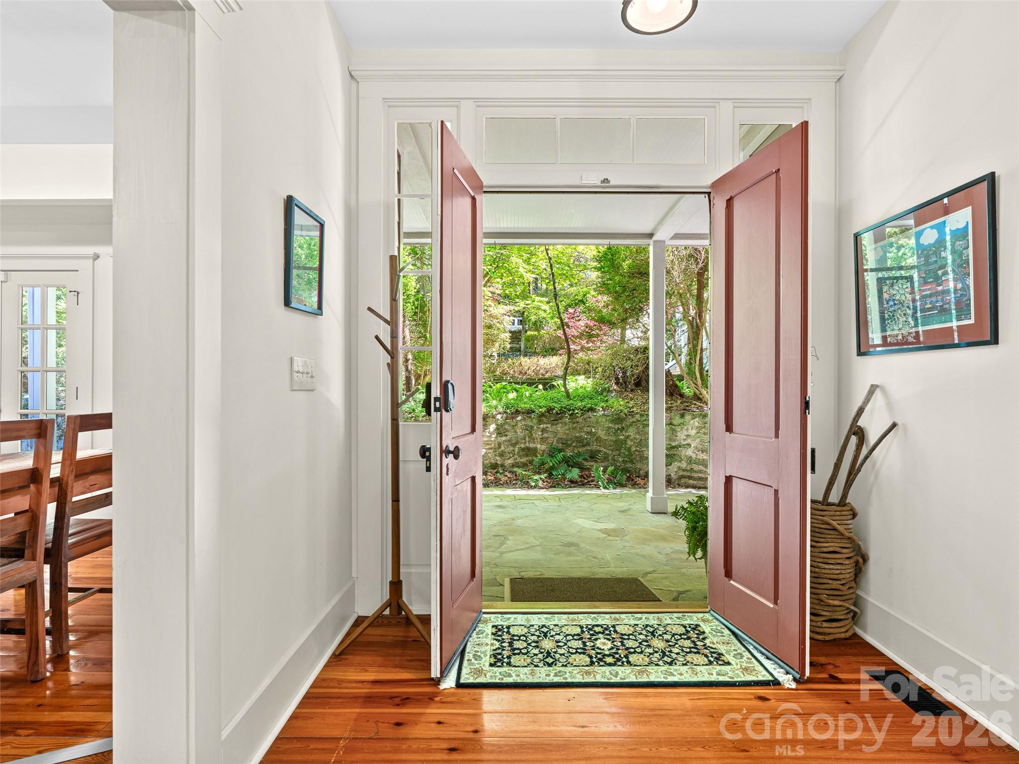 300 Ivy Terrace Drive — Saluda