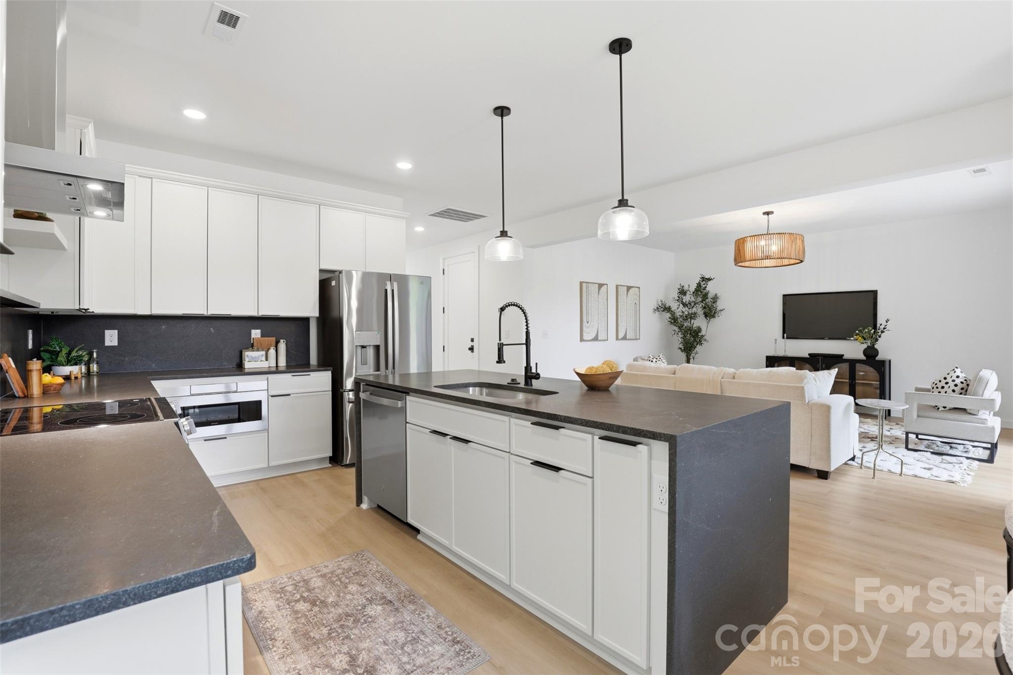 2818 Dogwood Avenue — Charlotte