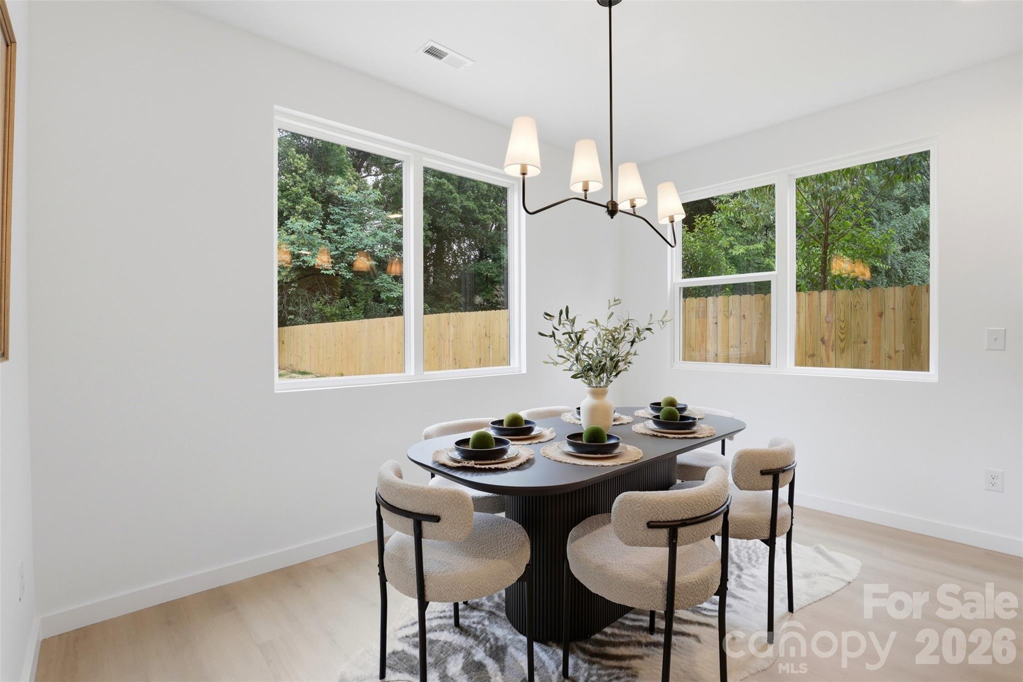 2818 Dogwood Avenue — Charlotte