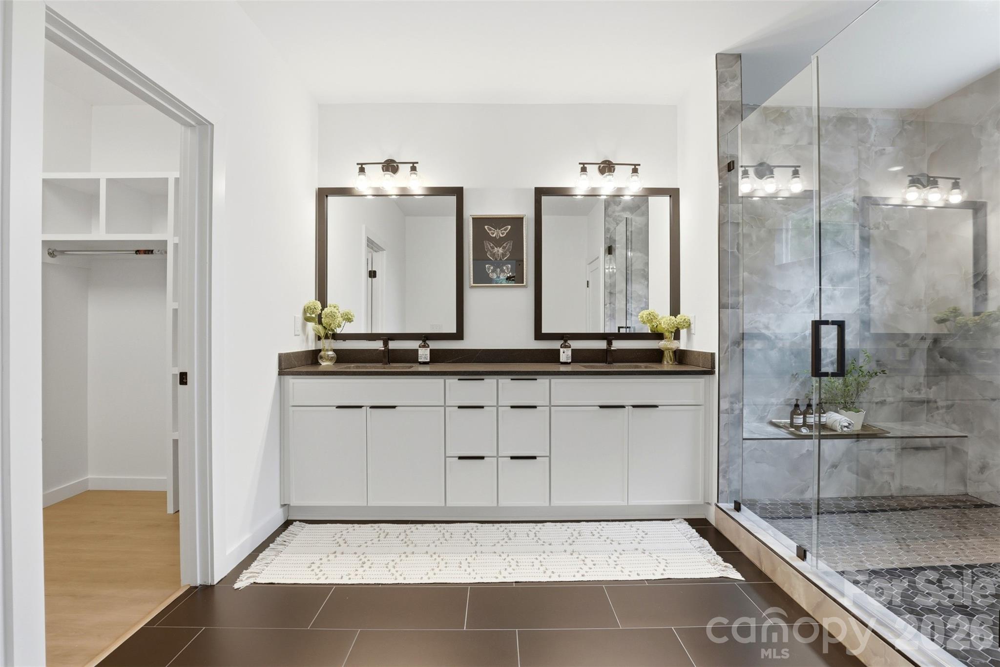 2818 Dogwood Avenue — Charlotte
