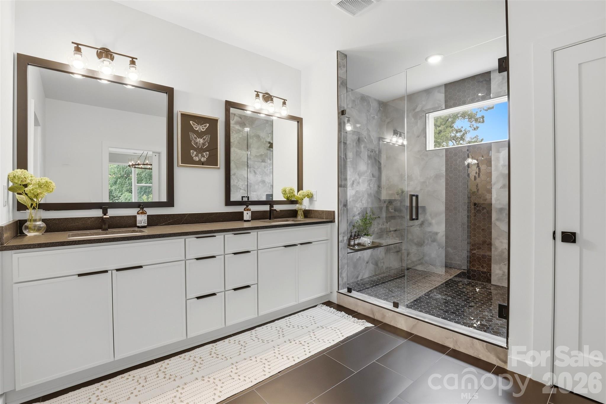 2818 Dogwood Avenue — Charlotte