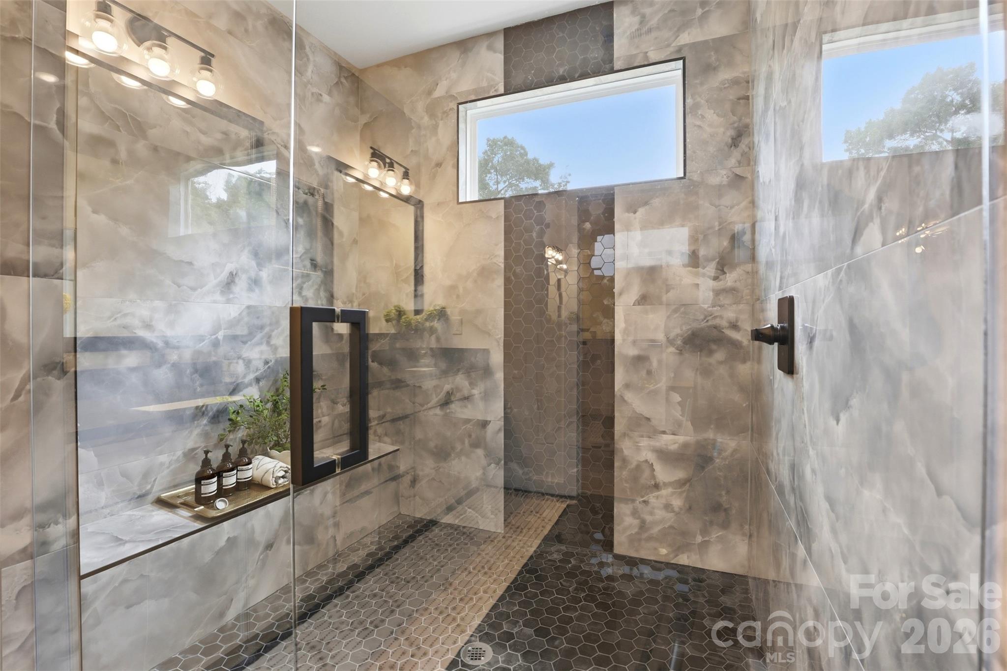 2818 Dogwood Avenue — Charlotte