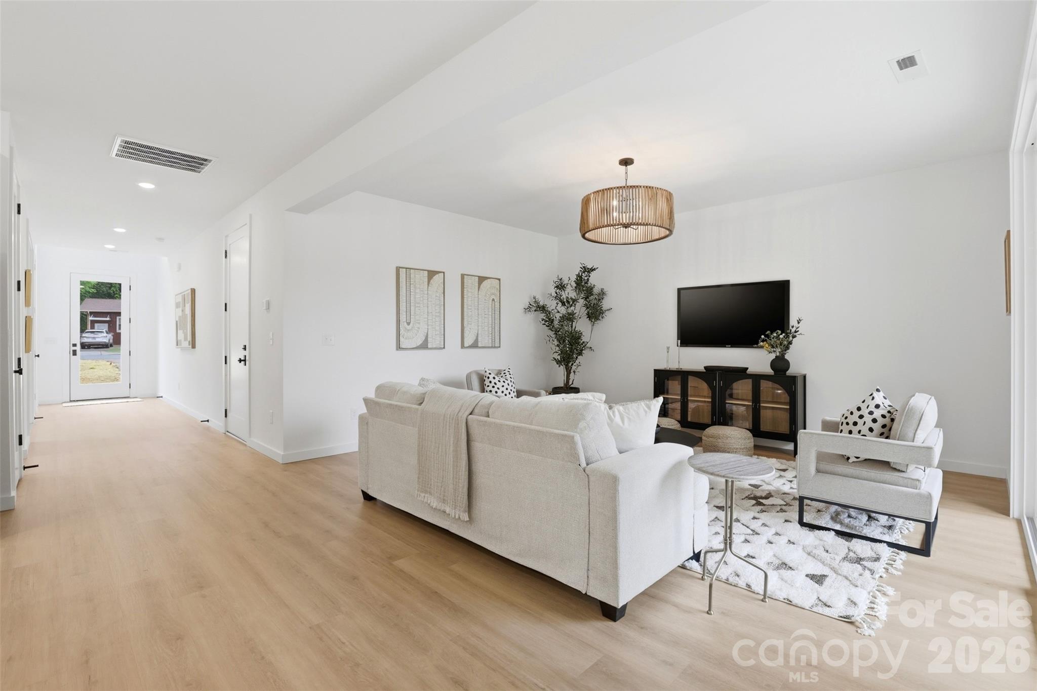 2818 Dogwood Avenue — Charlotte