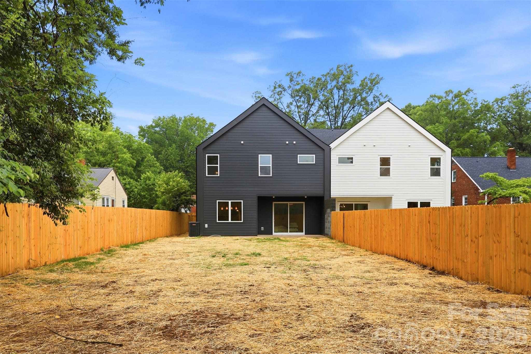 2818 Dogwood Avenue — Charlotte