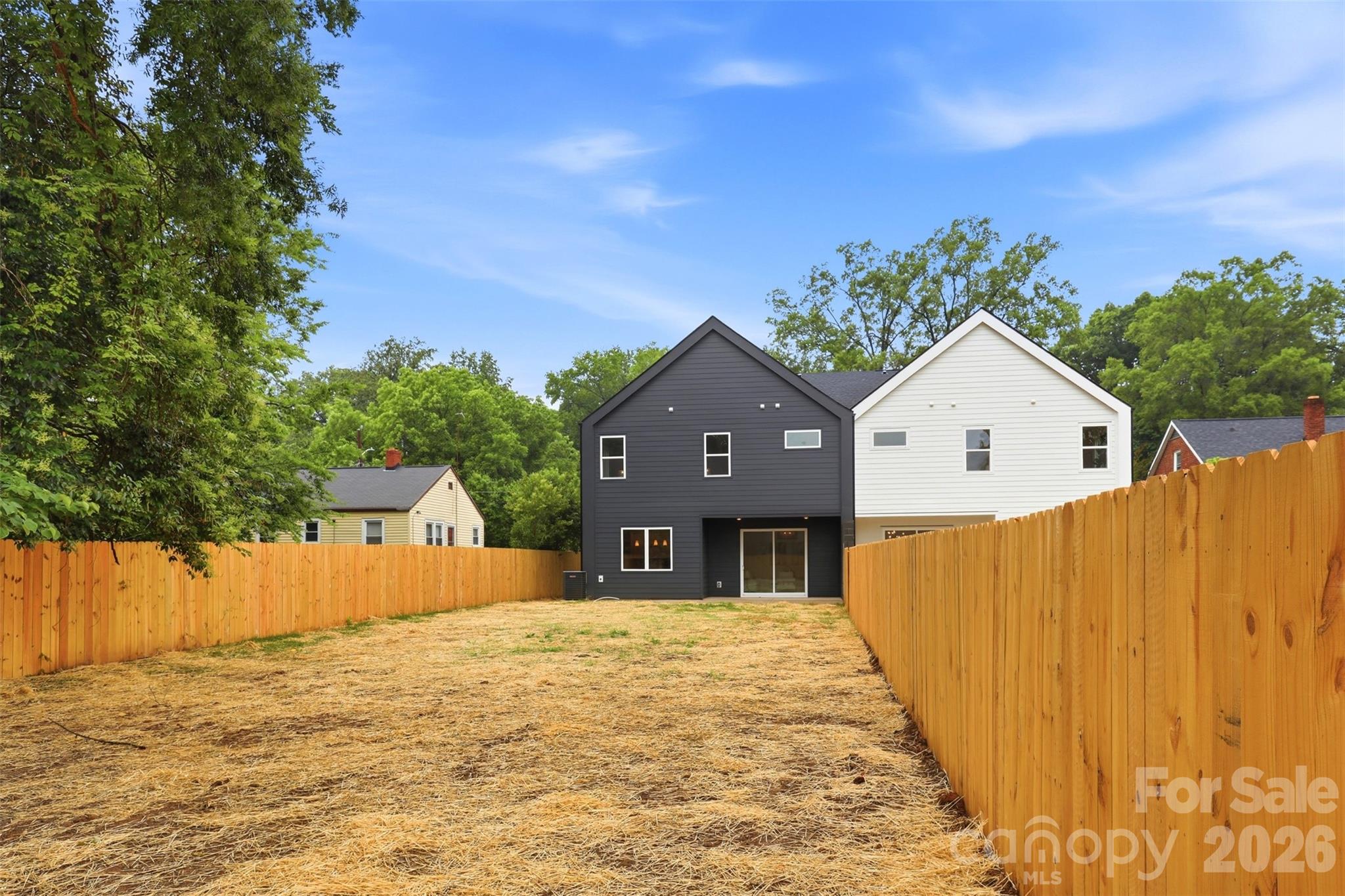 2818 Dogwood Avenue — Charlotte