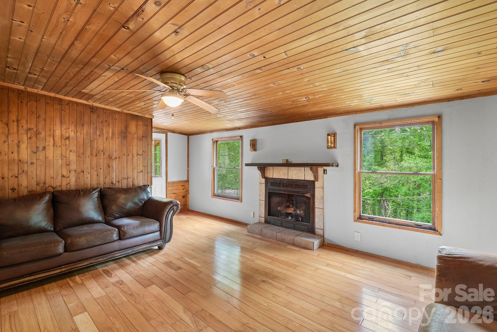 112 Hidden Forest Estate — Candler