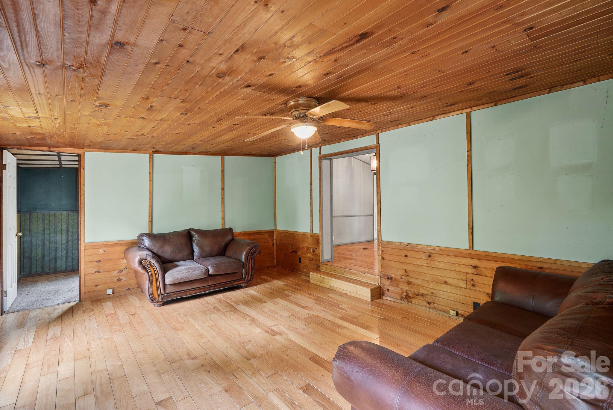 112 Hidden Forest Estate — Candler
