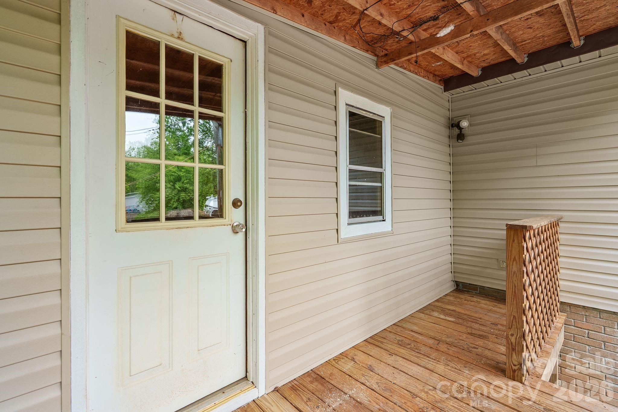112 Hidden Forest Estate — Candler