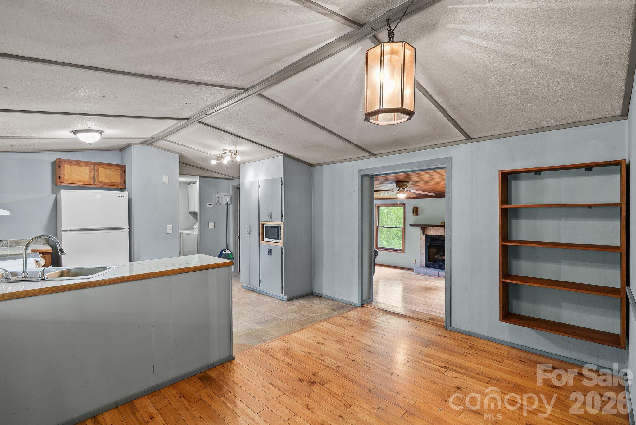 112 Hidden Forest Estate — Candler