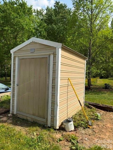 19 Streamview Lane — Arden