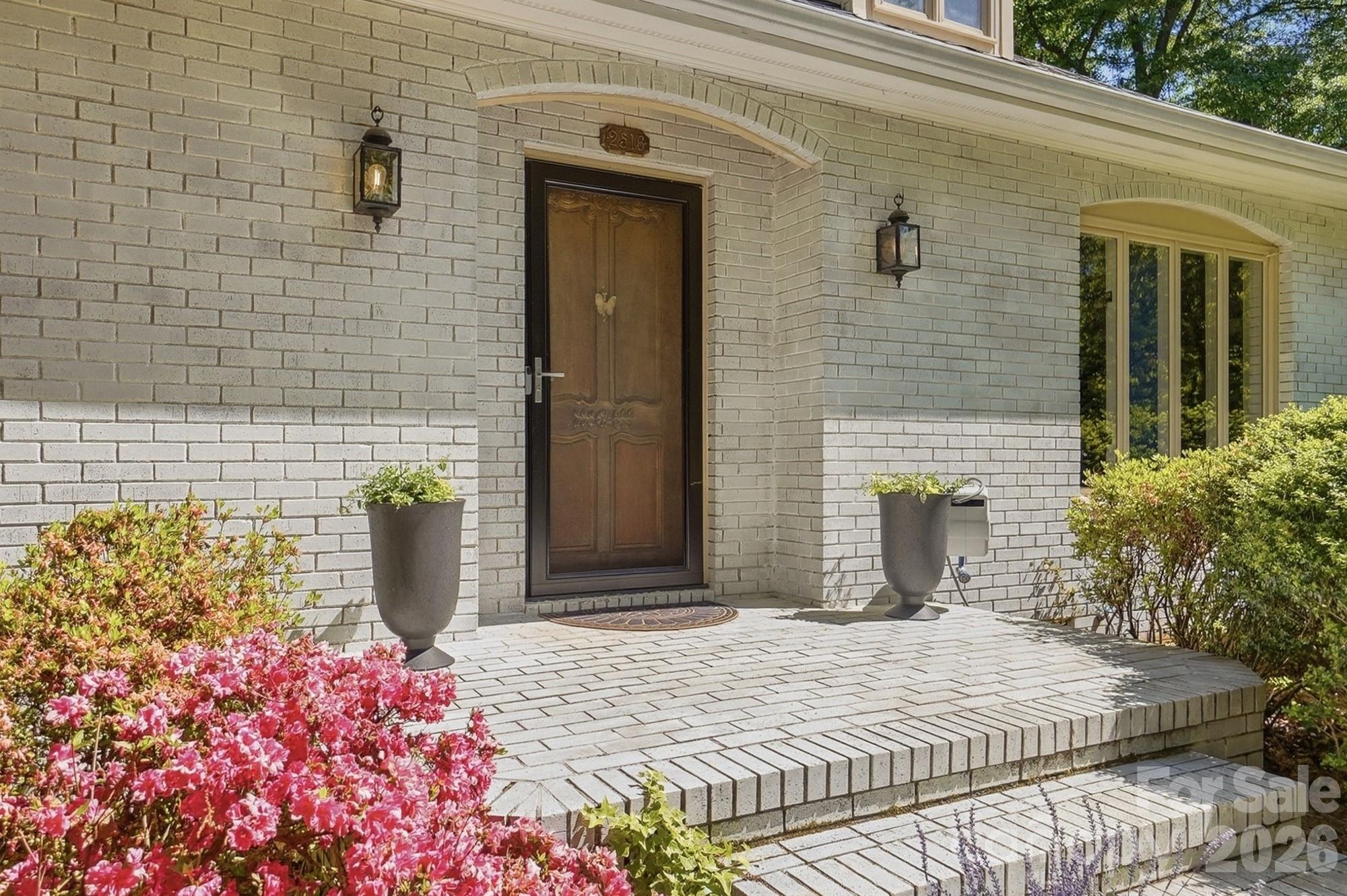 2516 Fairfax Drive — Gastonia