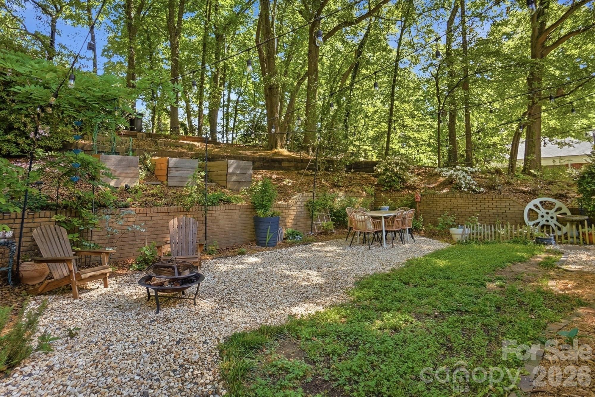 2516 Fairfax Drive — Gastonia