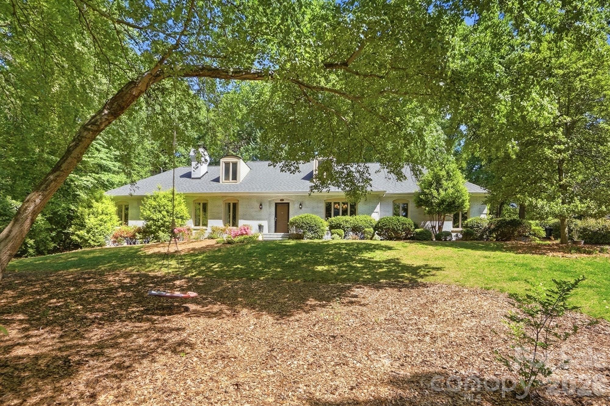 2516 Fairfax Drive — Gastonia