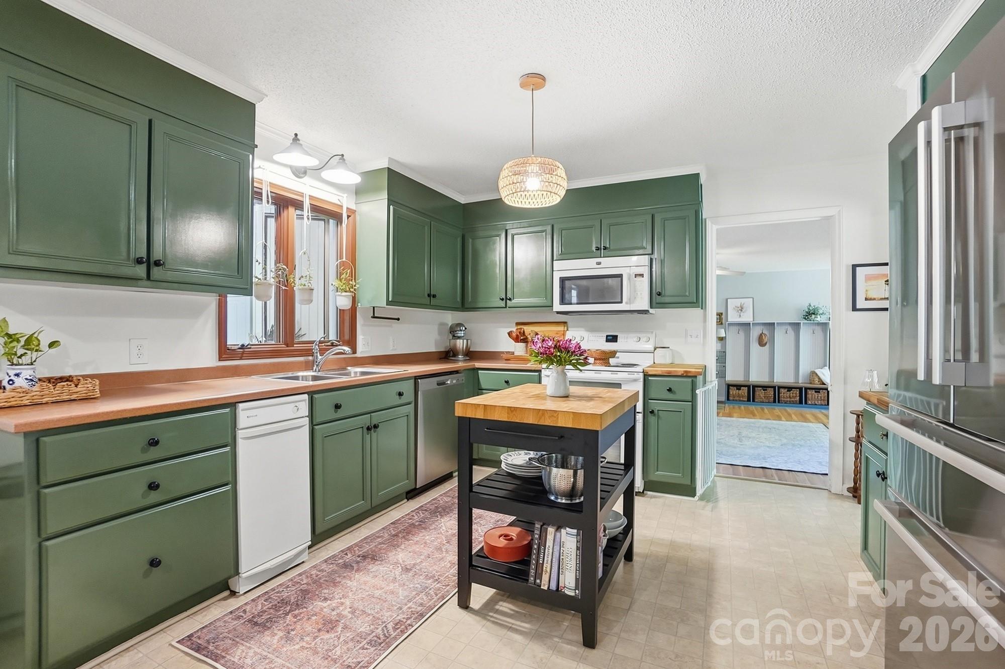 2516 Fairfax Drive — Gastonia