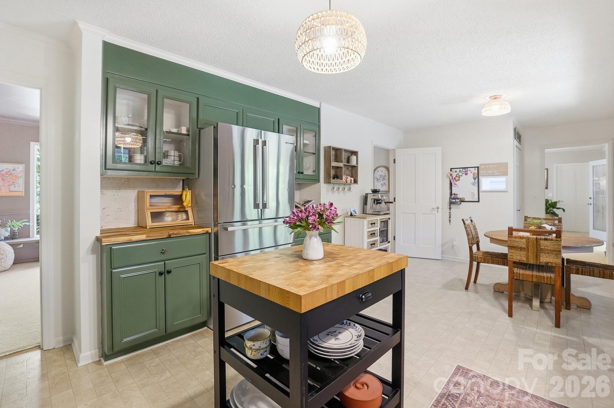 2516 Fairfax Drive — Gastonia