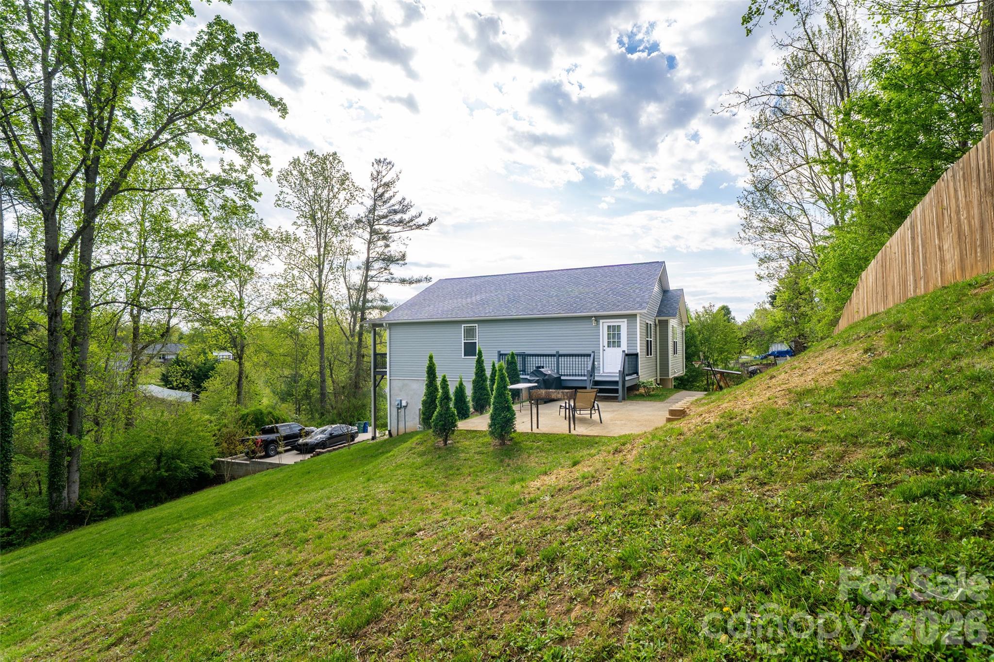 16 DanielBrooke Drive — Asheville