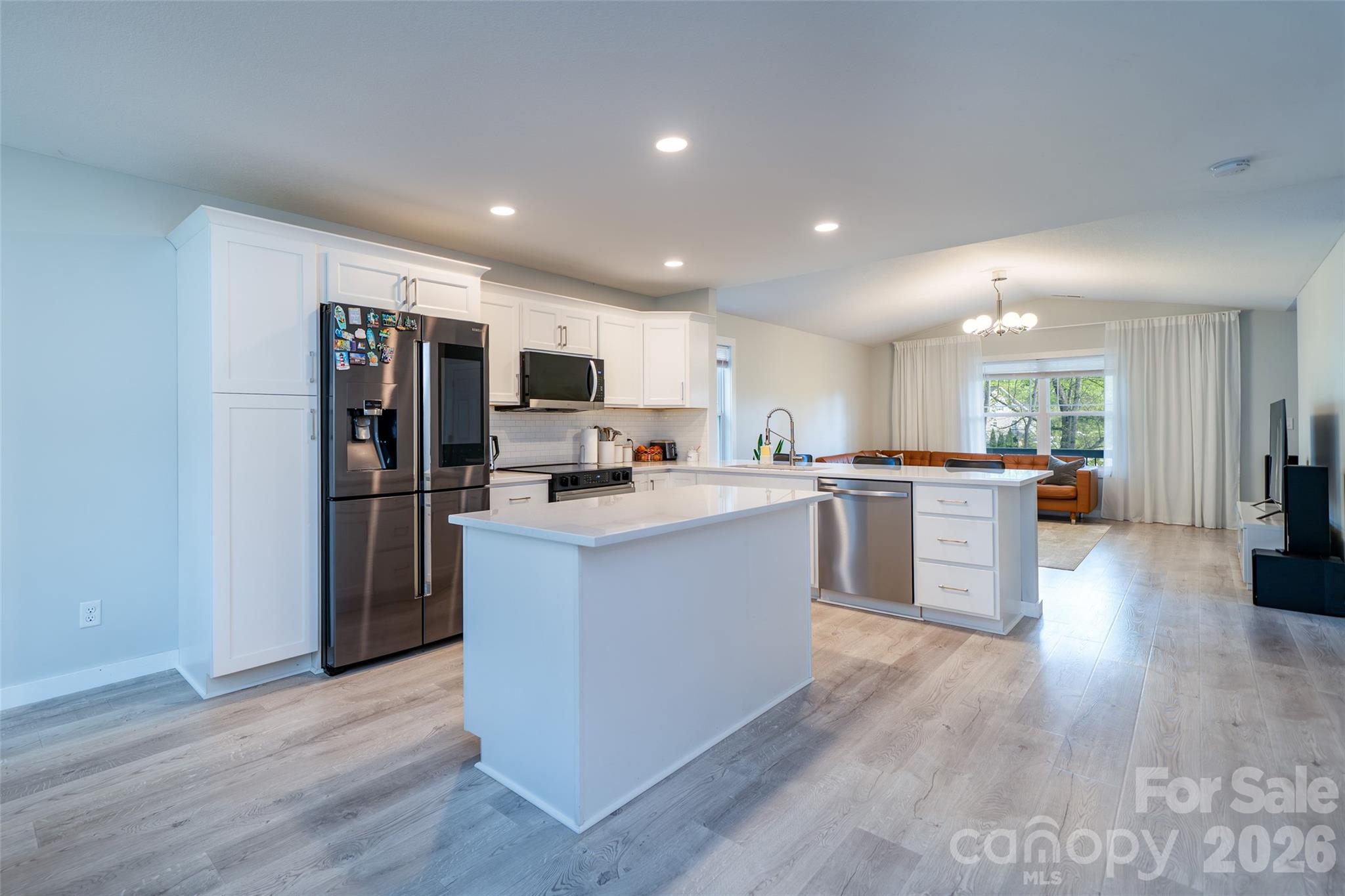 16 DanielBrooke Drive — Asheville