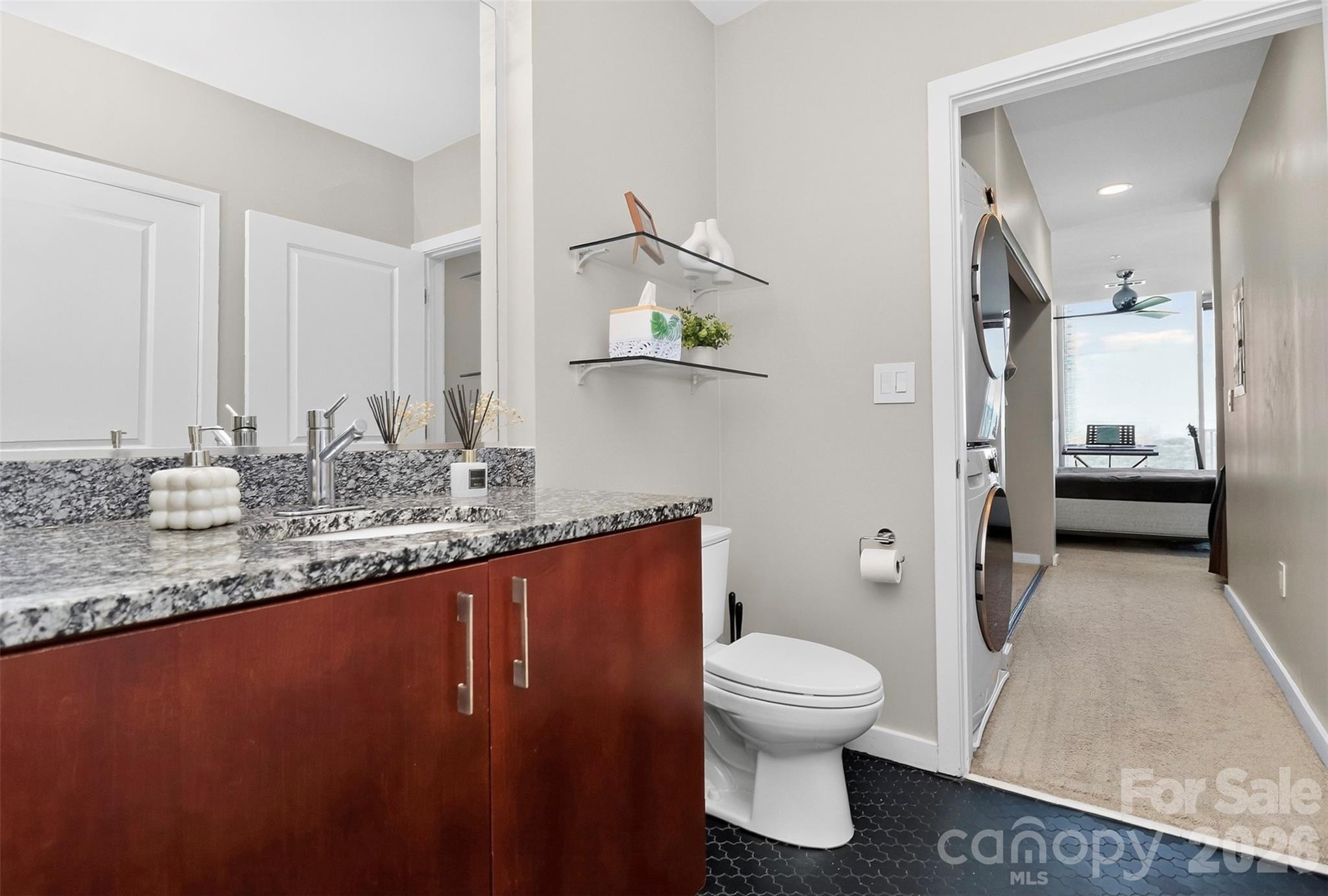 210 N Church Street #1512 — Charlotte
