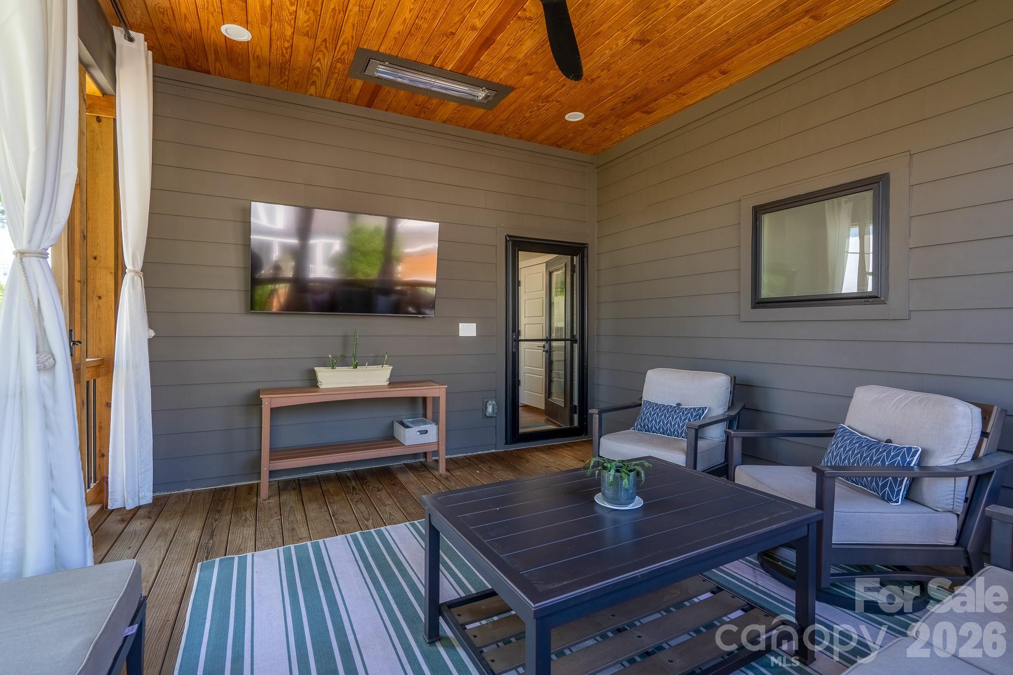 3501 Warp Street — Charlotte