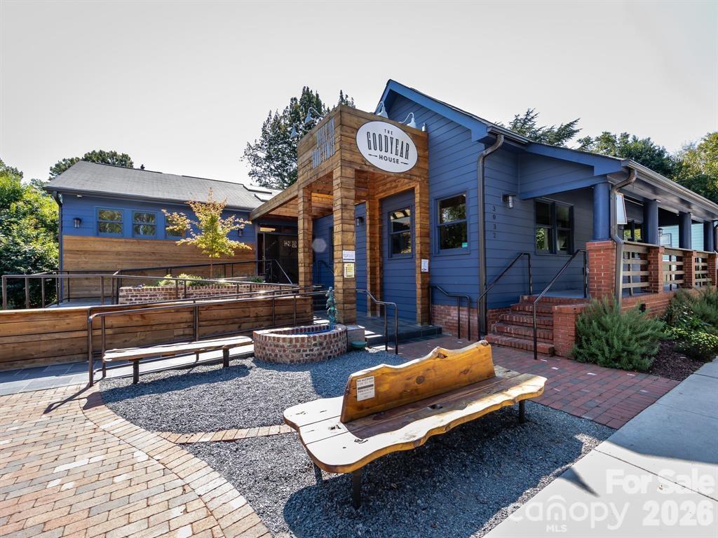 3501 Warp Street — Charlotte