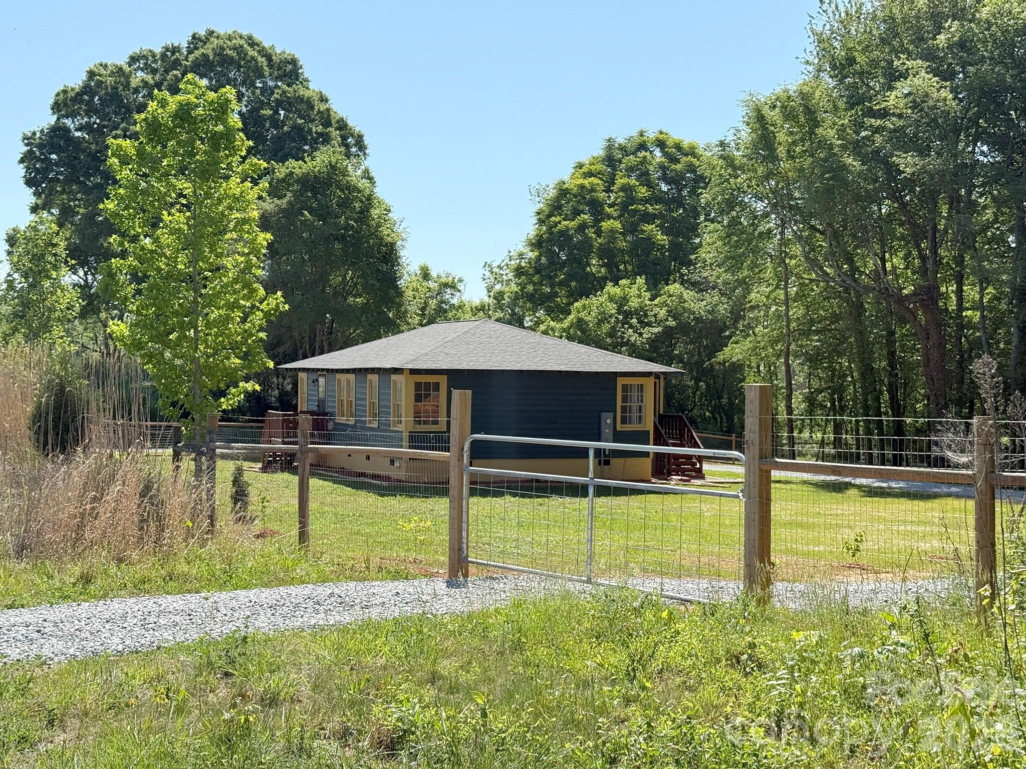 3322 Salisbury Highway — Cleveland