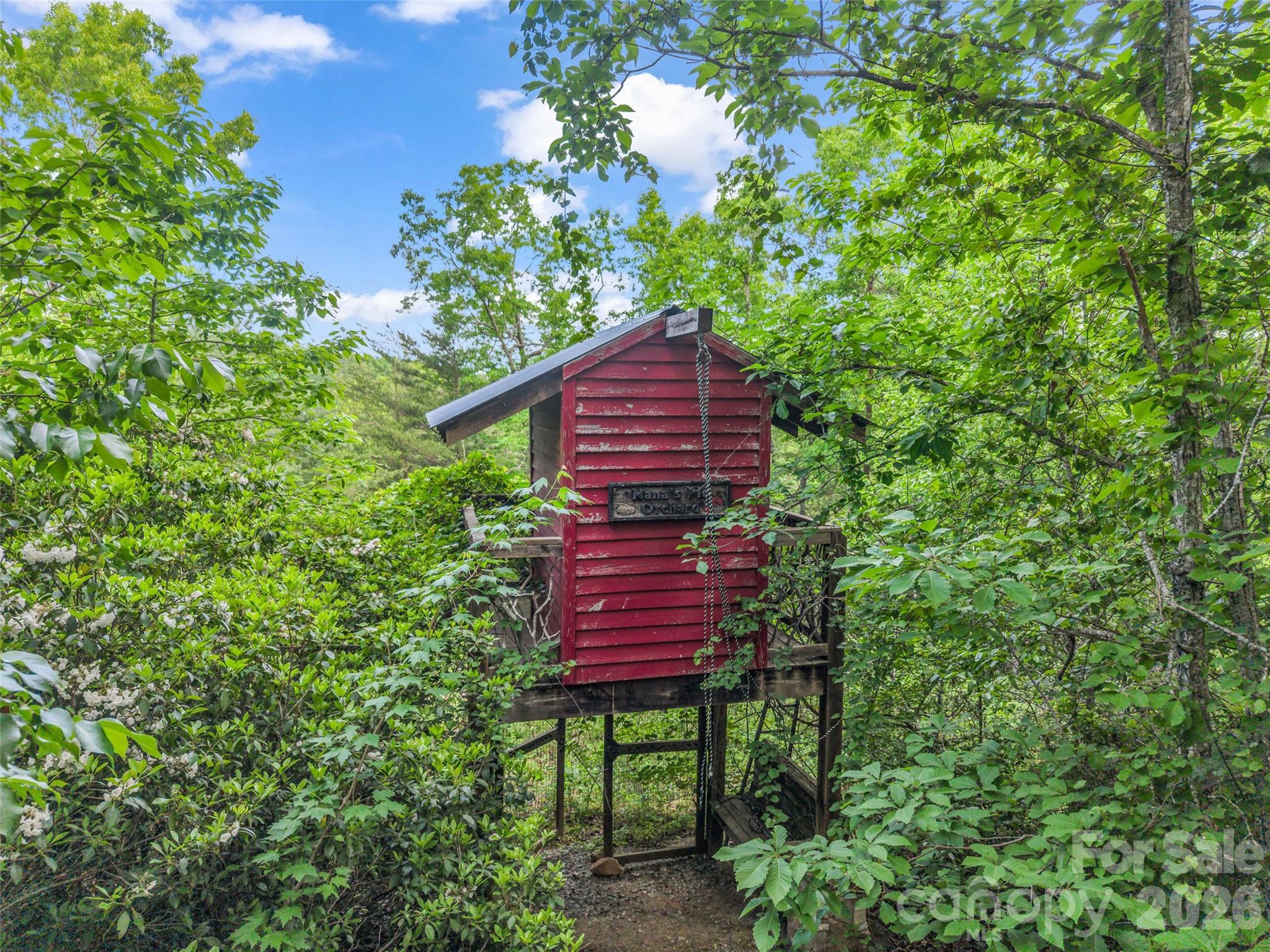 174 Rock Ridge — Lake Lure
