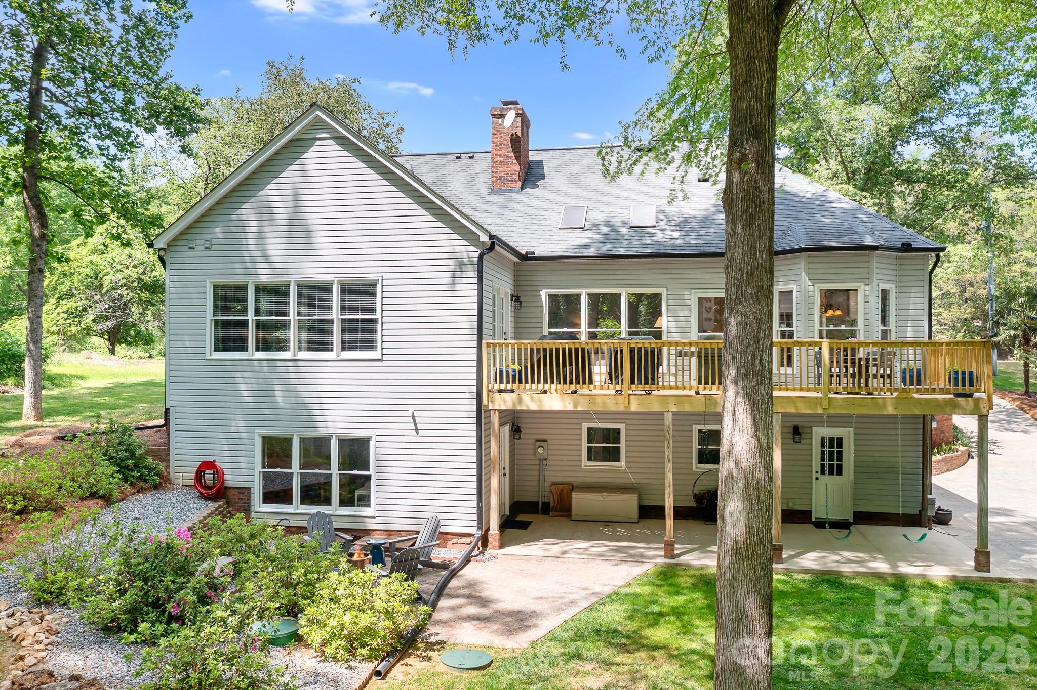 199 Buckingham Place Road — Mooresville